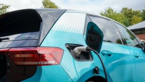 فروشندگان مربوط به دستور ZEV بازار اجباری خودروهای برقی را در سال 2024 ایجاد خواهند کرد