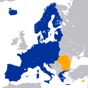 La Commissione europea plaude alla decisione del Consiglio di ammettere Bulgaria e Romania nell'area Schengen, a cominciare dal trasporto aereo e via mare