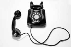 Fünf Geschichten über gruselige Telefone und übernatürliche Kommunikationsgeräte