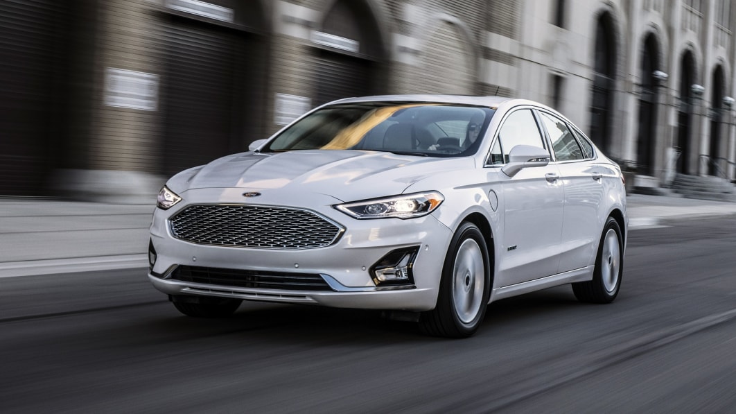 Ford Fiesta, Fusion, Lincoln MKZ wegen Türen zurückgerufen, die sich während der Fahrt öffnen lassen – Autoblog