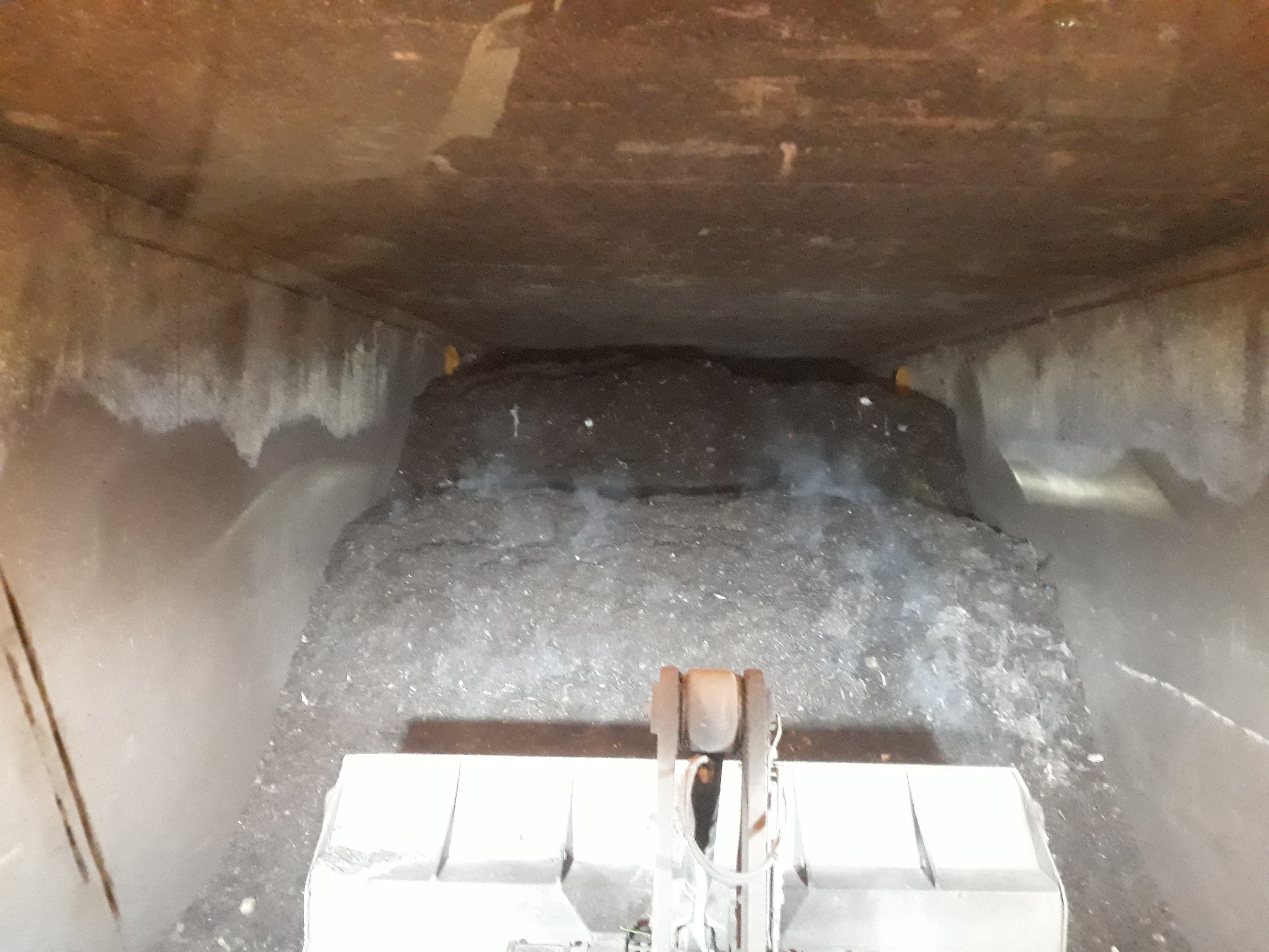 Dentro de un túnel de compostaje en la instalación de compostaje Valor. Fuente: Ortessa