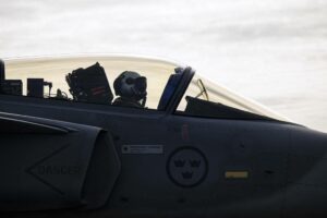 In Nordic first, Sweden to send fighter pilots for training in Italy