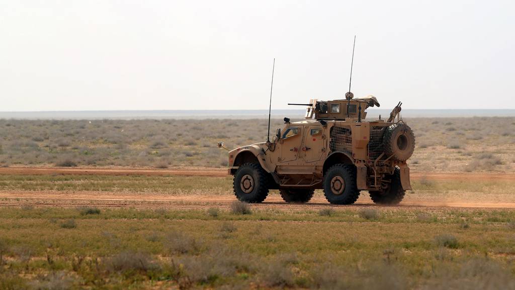 Izraelsko taktično vozilo Oshkosh je kupilo, da bo linija ostala odprta dlje