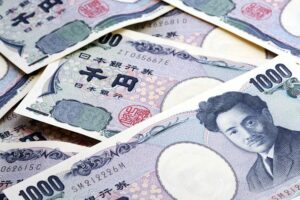 जापानी येन अमेरिकी डॉलर के मुकाबले दैनिक निचले स्तर पर है, ध्यान अमेरिकी एनएफपी रिपोर्ट पर केंद्रित है
