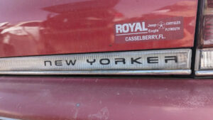 Permata Tempat Barang rongsokan: Chrysler New Yorker 1995