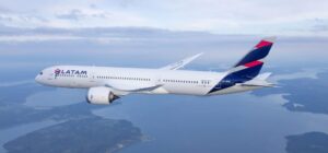 LATAM encomenda cinco Boeing 787 adicionais, expandindo frota e esforços de sustentabilidade