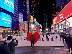 New Yorgi Times Square'i lähedal avaneb seaduslik umbrohufarmide turg