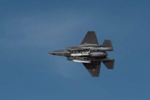 Die neuesten F-35 stehen aufgrund der langsamen Produktion wichtiger Teile still