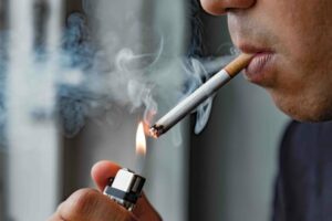 NJ کیسینو ورکرز نے سگریٹ نوشی پر پابندی کے بل کے خاتمے کے خلاف احتجاج کیا۔