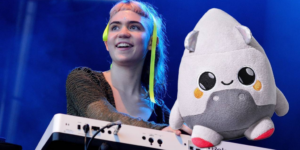 Not That Grok: Musician Grimes ו-OpenAI Launch Plush Toy with AI Inside - Decrypt