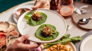 Deschis acum: Penelope’s este noul restaurant CBD, care se concentrează pe redefinirea bucătăriei „australiene” - Conexiune cu programul de marijuana medicală