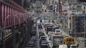 Налог на пробки Нью-Йорка в размере 15 долларов получил первоначальное одобрение - Autoblog