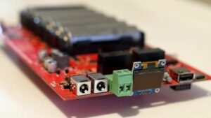 Open Source DC UPS Keeps The Low-Voltage Gear Going