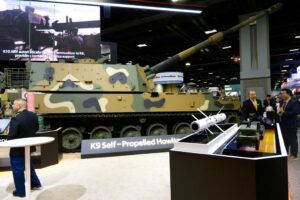 Poland’s outgoing defense chief drops $2.6 billion on Hanwha howitzers