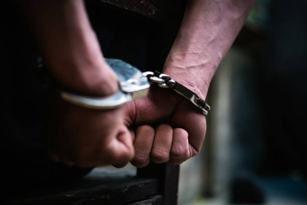 A rendőrök 2 embert letartóztattak, 4 lopott autót találtak meg 3 kg marihuánával Trinidadban – Az orvosi marihuánaprogram kapcsolata