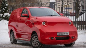 러시아 EV 프로토타입은 우스꽝스러워 보이며 2025년 생산을 목표로 합니다.