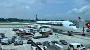 Singapore Airlines A350-900ULR New Yorki… Stiilis distantsi läbimine: AirlineReporter