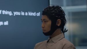 Esta gorra de lectura mental puede traducir pensamientos en texto gracias a la IA