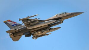 سقوط F-16 آمریکا در دریای زرد در نزدیکی کره جنوبی. خلبان به سلامت پرتاب شد.