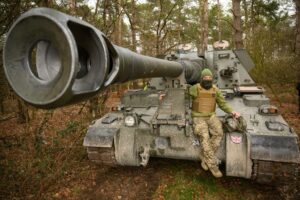 Brittiska tjänstemän mäter långsiktiga försvarsaffärsförbindelser med Ukraina