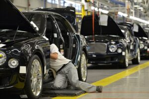 UK bilproduksjon på sporet for 1 million enheter