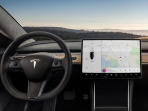 Washington Post küsib, miks saab Tesla autopilooti kasutada kohtades, kus see ei tohiks olla - CleanTechnica