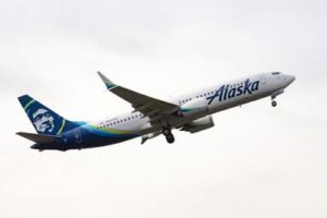Alaska Airlines tager imod den første længererækkende Boeing 737 MAX 8