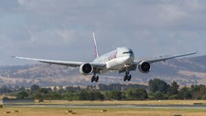 „Wracaj do Canberry” – mówi minister do Qatar Airways