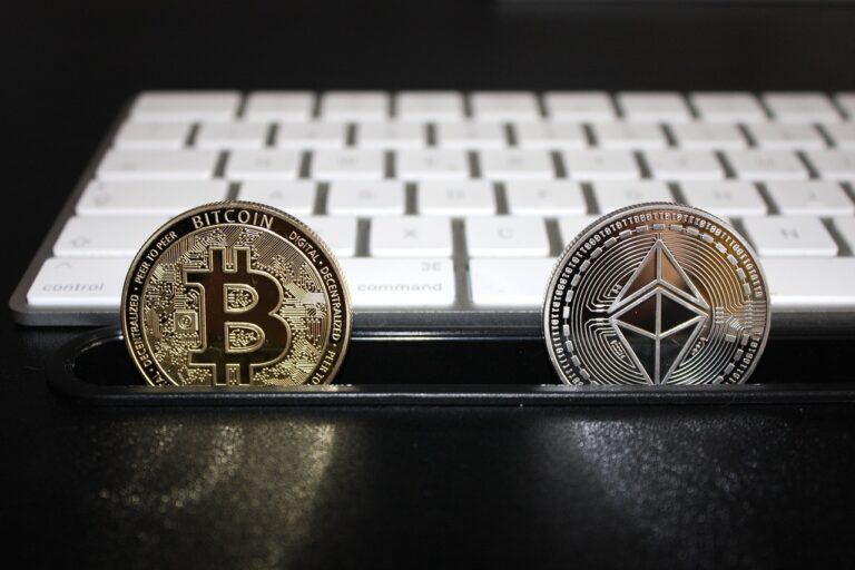 Crypto Whale Menghasilkan Lebih Dari $13 Juta Dengan Perdagangan Hanya Bitcoin ($BTC) dan Ethereum ($ETH)