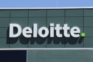 Deloitte'un PairD AI Chatbot'u: İş Akışlarını Dönüştürüyor ve Kapsayıcılığı Artırıyor