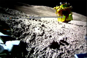 Despite engine malfunction, powered-down Japanese moon lander achieves major goals