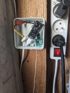 DIY Garage Door Indicator @Raspberry_Pi #PiDay #RaspberryPi