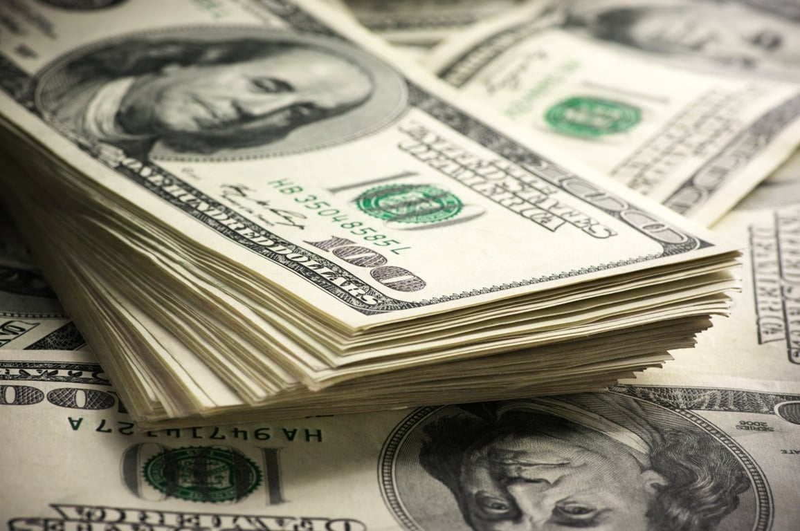 Dollarn klättrar till 7-veckors högsta vid 103.575