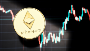 Ethereum overgår Bitcoin trods ETF-debut