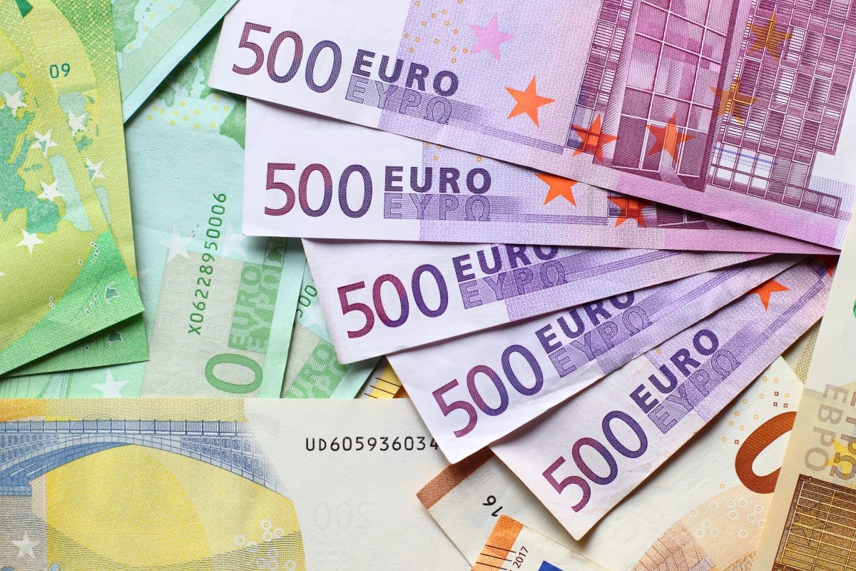EUR/USD: پیمایش چشم انداز ژانویه