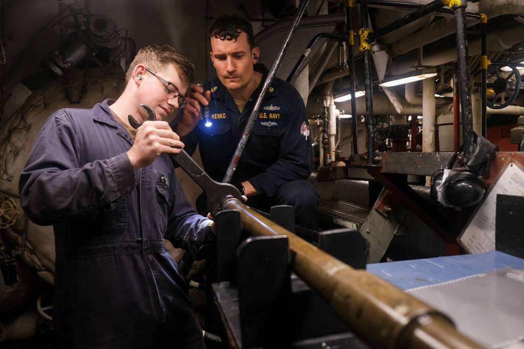 Fleet Forces construye herramientas digitales para mejorar las reparaciones y las habilidades de los marineros