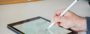 如何在不插入电源的情况下将 Apple Pencil 连接到 iPad