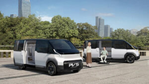 Kia lanza plataforma PBV con cinco conceptos de vehículos eléctricos en CES
