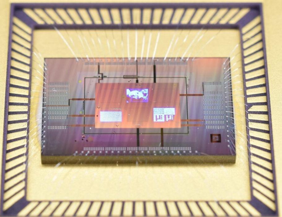 Device-ready images on passive backplane, demonstrated by MICLEDI at the SPIE AR-VR-MR exhibition. 