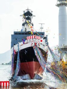 Mitsubishi Shipbuilding håller dop och sjösättningsceremoni i Shimonoseki för bärgningsbåt "Koyo Maru" byggd för Nippon-räddning