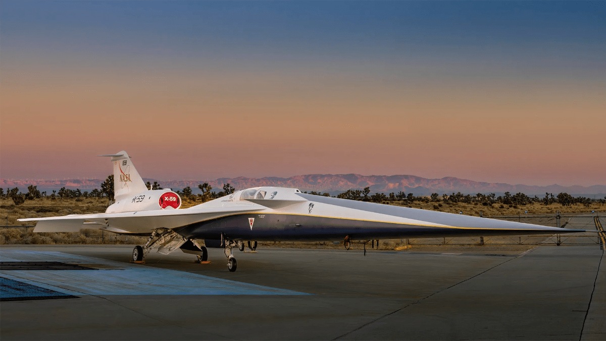 NASA onthult zijn stille supersonische vliegtuig in de Mojave-woestijn