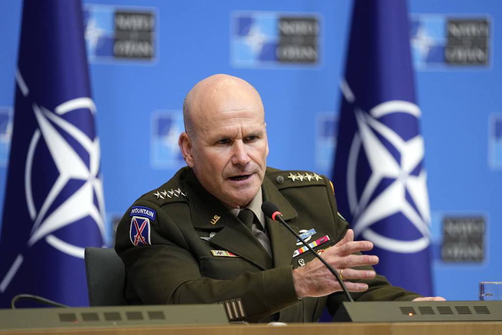 De NAVO houdt haar grootste oefeningen in decennia, waarbij 90 man personeel betrokken is