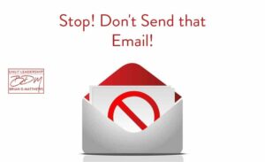 Nunca tenha uma conversa difícil por e-mail. E alguns outros erros de gerenciamento não forçados. | SaaStr
