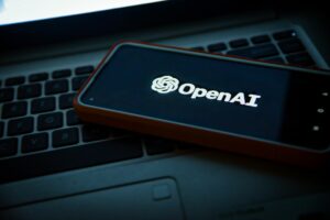 OpenAI lanserer ChatGPT Team for mindre team
