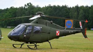 Poland Eyes achiziționează elicoptere de antrenament