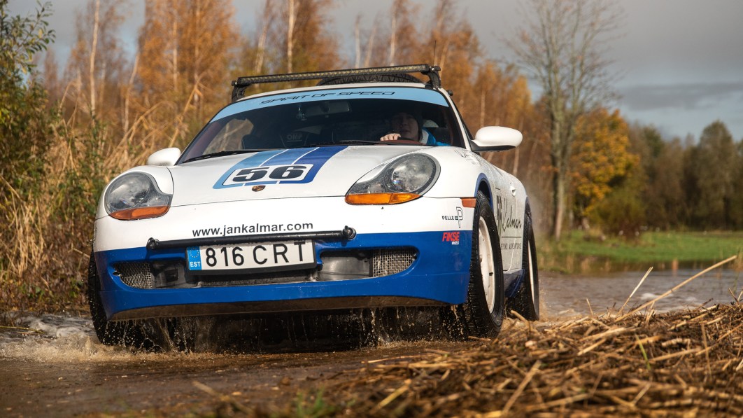 La generación del Porsche 911 996 se vuelve todoterreno gracias al carrocero danés - Autoblog