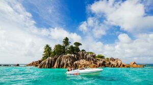 Seychelles' ConnextFX গ্রুপ সিইও হিসেবে সাইমন আন্দ্রাসকে ট্যাপ করেছে