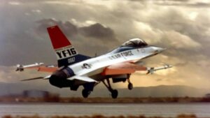 F-16 战斗机今天迎来 50 岁生日：“毒蛇”的过去、现在和未来
