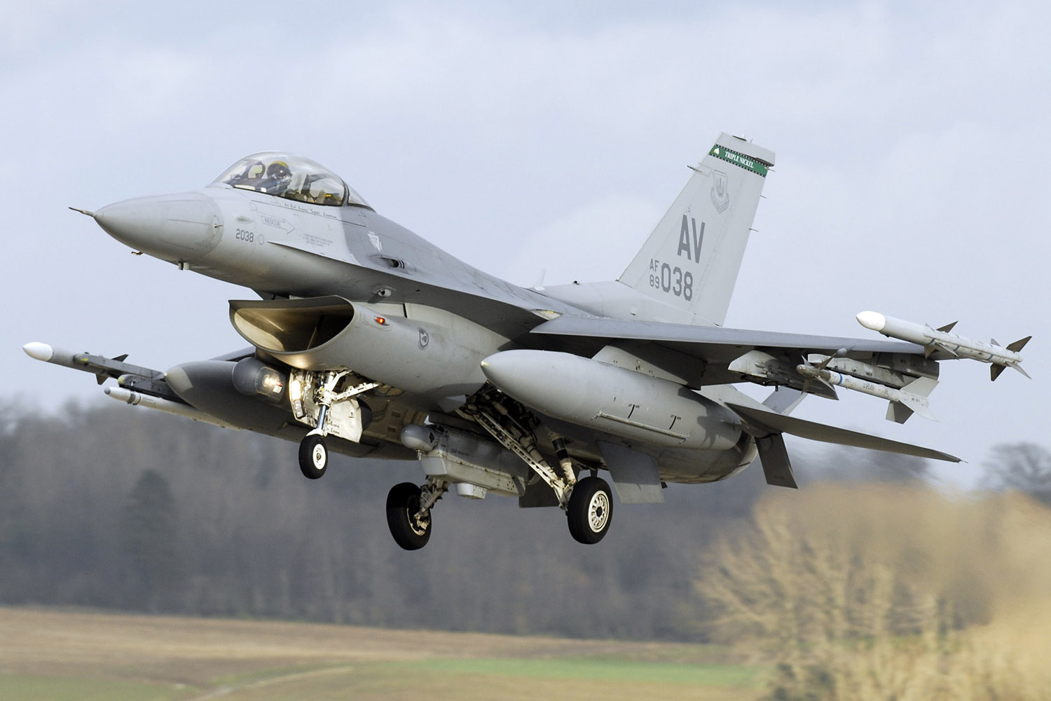 Amerikansk F-16 jagerfly styrtede ned i Det Gule Hav ud for Sydkorea