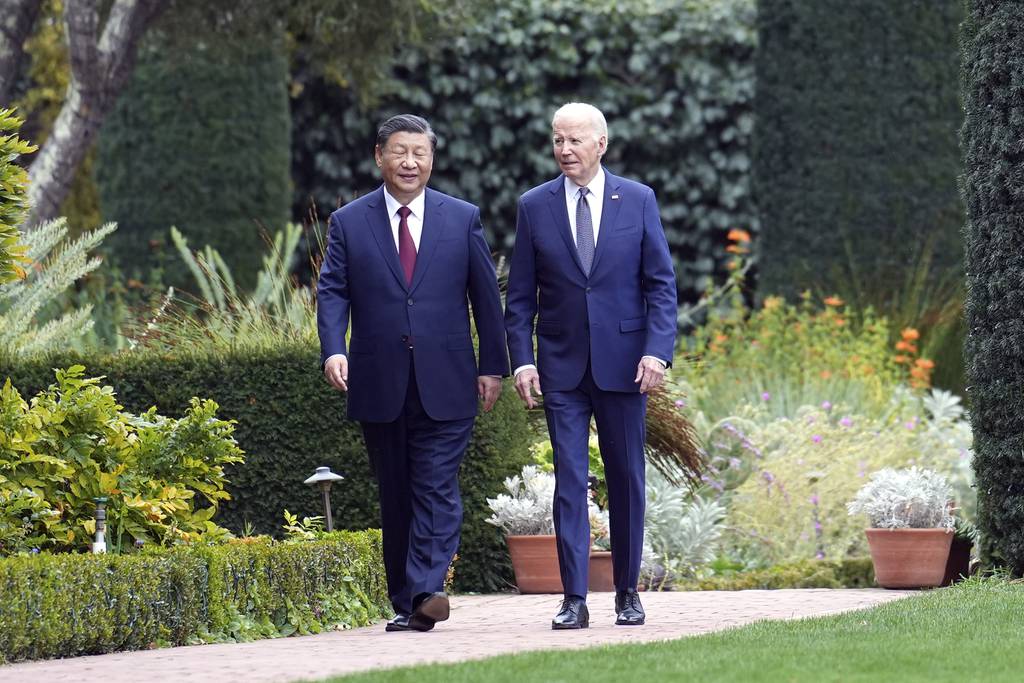 Forsvarssamtalene mellom USA og Kina gjenopptas når to sider møtes i Washington